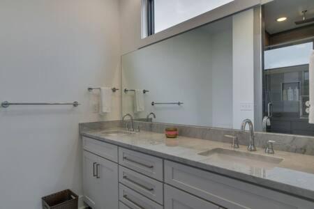 The Kora - Rooftop Luxury In Nashville'S Gulch ภายนอก รูปภาพ